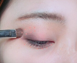 日系腮红妆怎么画 少女妆的画法