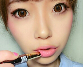 日系腮红妆怎么画 少女妆的画法