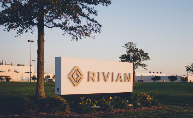 Rivian起诉座椅供应商,或影响电动厢式货车生产