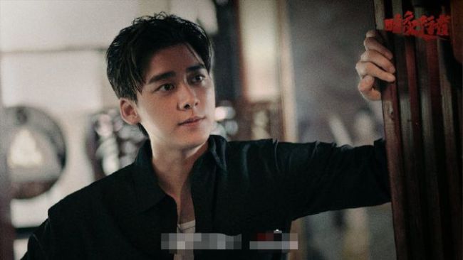 李易峰多部作品被打低分 《暗夜行者》官方回应