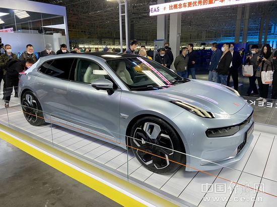 燃油、新能源平分C级车 宝马
