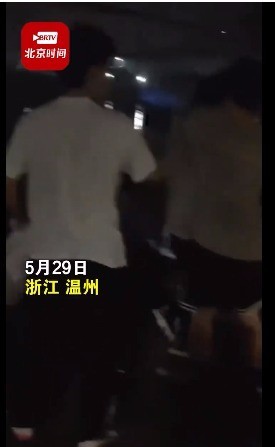 温医大男生校内猥亵多名女生被行拘