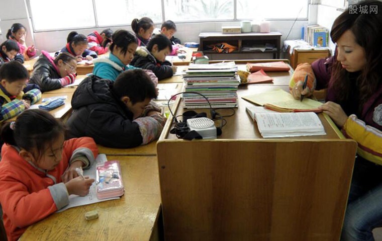 小学生作文走红