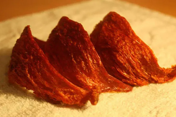 燕窝的价格目前多少一克? 燕窝的价格区间大的原因