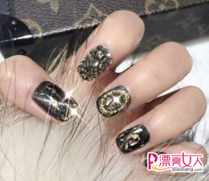 冬季首选什么美甲？适合冬季的美甲是这些