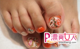 秋季流行什么脚美甲?这些你尝试了吗?