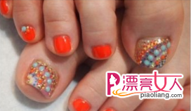 秋季流行什么脚美甲?这些你尝试了吗?
