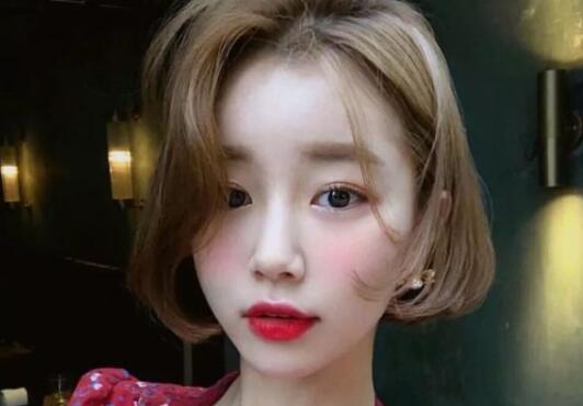 好看的发色显白有哪些