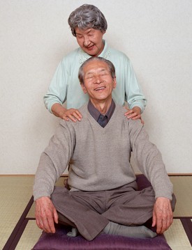 推拿按摩 推拿腹部三角区保健男人性能力