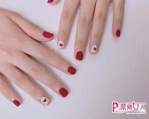美甲那些颜色显手白 秋季这7种不重样