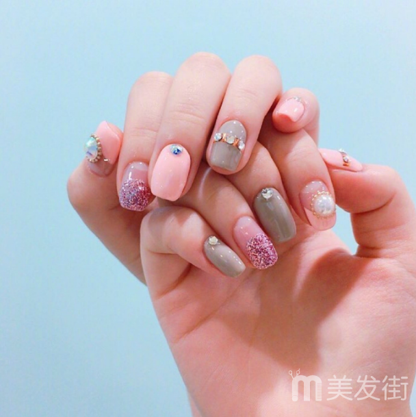夏季清凉美甲图片 十款美甲夏季清凉款式推荐