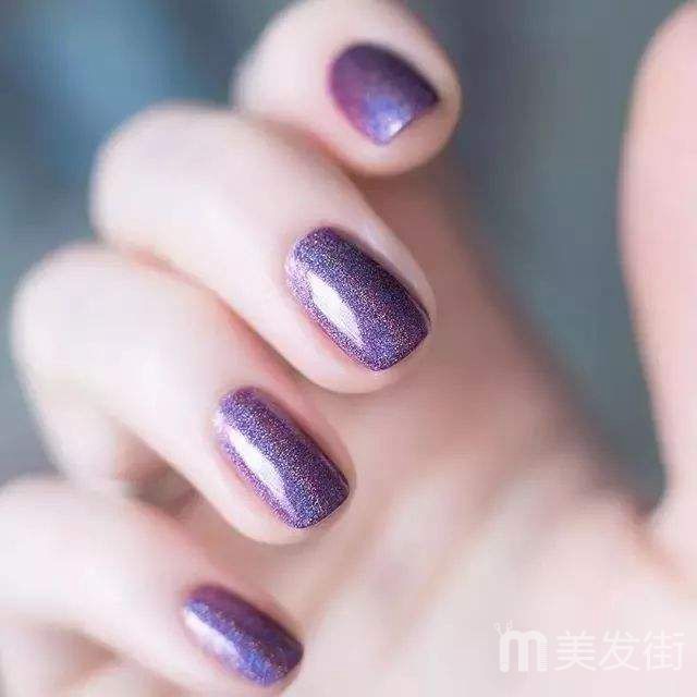 纯色美甲图片显手白 6款适合夏季的纯色美甲图片
