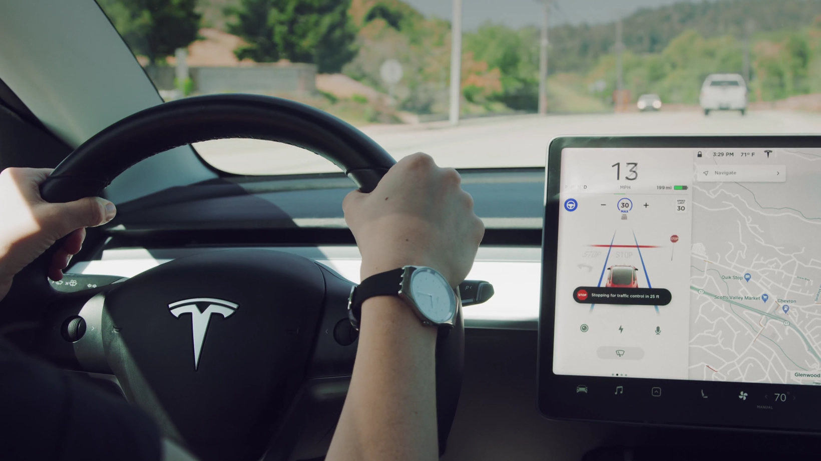 美国扩大对特斯拉Autopilot调查,涉及83万辆车
