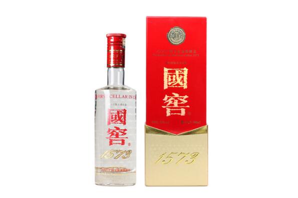 十大浓香型白酒品牌 洋河上榜，第七被誉为“酒中泰斗”