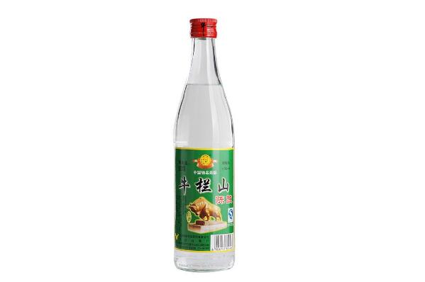 清香型白酒十大品牌 江小白上榜，第一是我国传统名酒