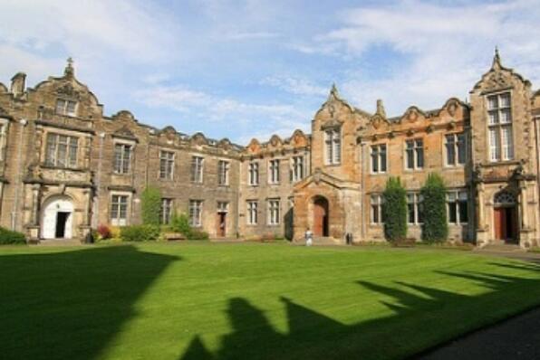 英国十大名牌大学 牛津大学上榜，剑桥大学位居第一