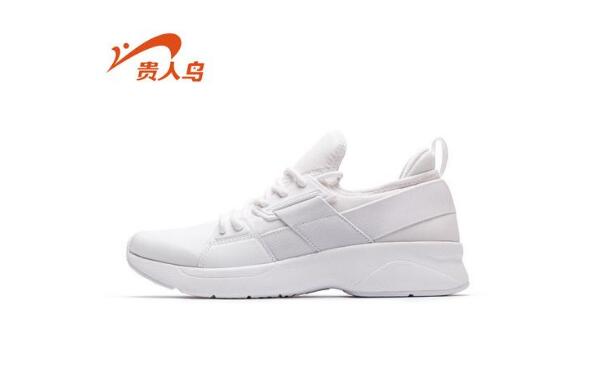 国产十大运动鞋品牌排行榜 鸿星尔克上榜，安踏排名第一