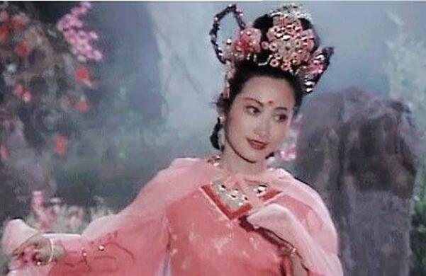 西游记中最具代表性的十大女妖，第四居住在火焰山，第一是一堆白骨