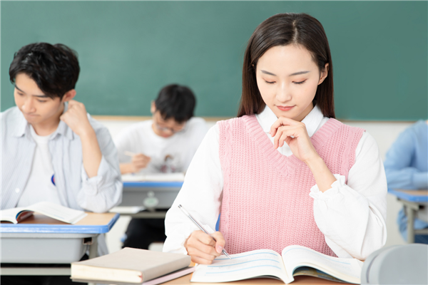 康定市十大教育培训机构排名 新方向教育培训学校上榜