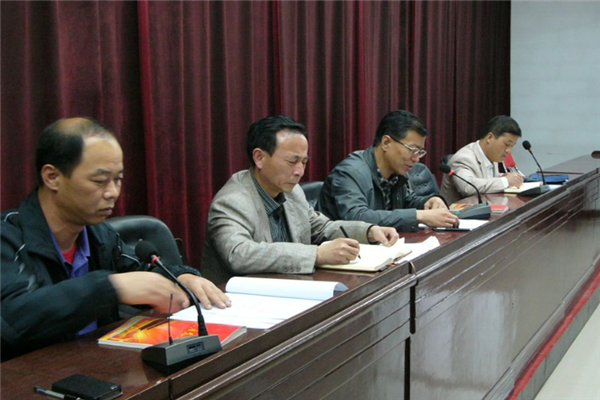 公务员十大最辛苦岗位：乡镇公务员上榜，森林公安在最后