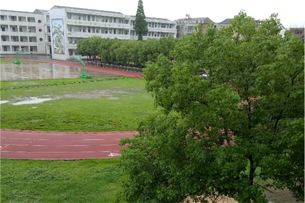 上饶市公立小学排名榜 上饶市石狮中心小学上榜第一校风严谨