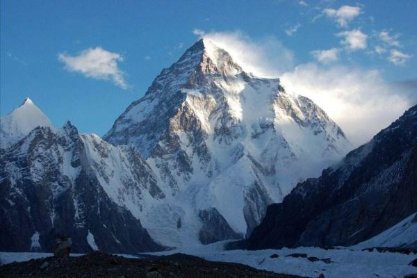 中国境内十大最高山峰 太白山上榜仅第八珠穆朗玛峰第一