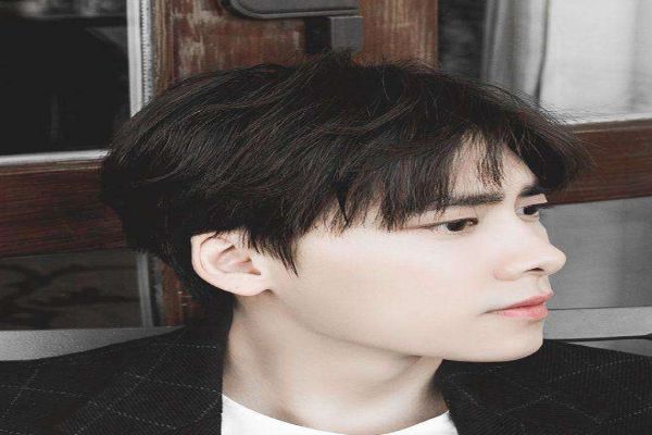 中国十大高校校草大比拼 TFBOYS上榜两人张新成是国民校草
