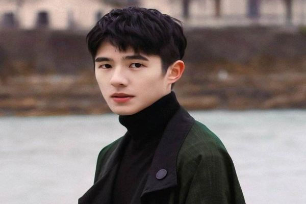 中国十大高校校草大比拼 TFBOYS上榜两人张新成是国民校草