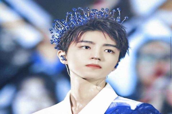中国十大高校校草大比拼 TFBOYS上榜两人张新成是国民校草