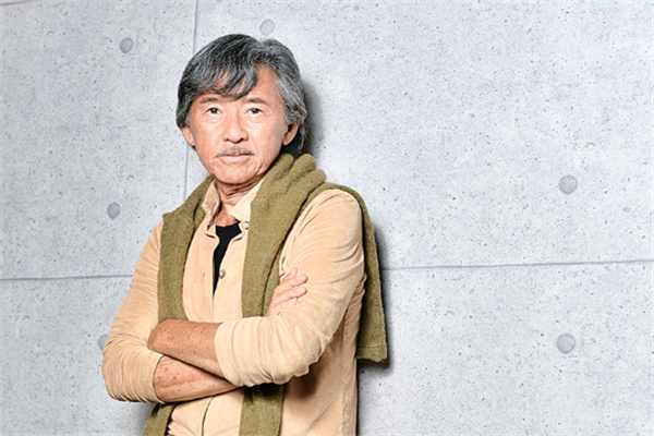 香港十大男歌手排行榜：张国荣上榜，他是乐坛之神