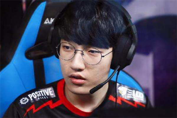 lol官方顶级选手排行榜：JackeyLove上榜，第六被称为大魔王