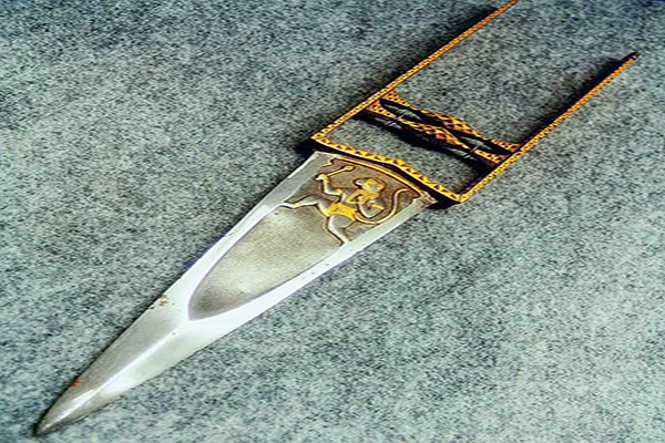 世界十大近战武器 血滴子雍正时期出现取人首级于无物