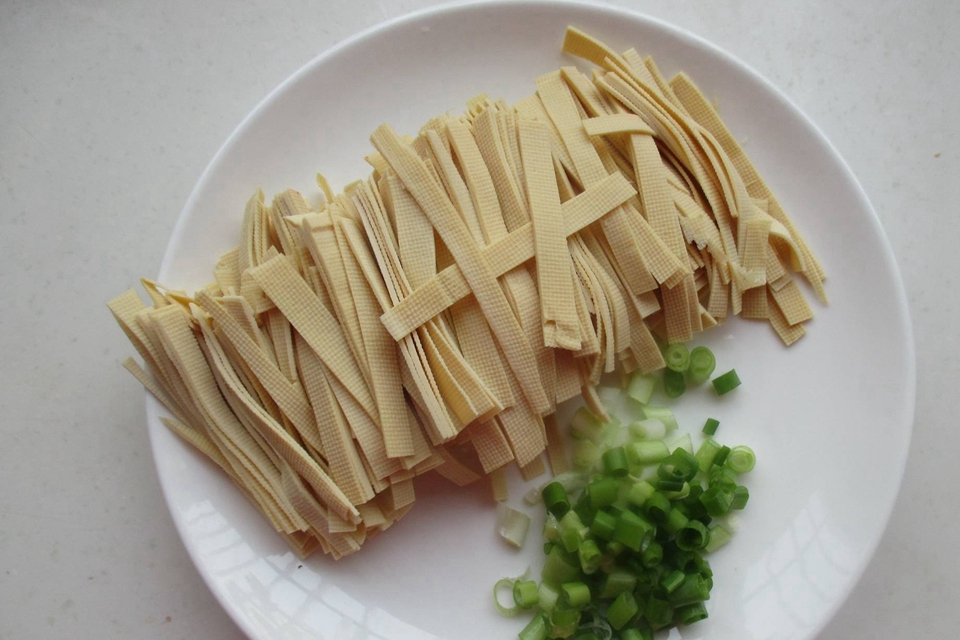 干油豆皮怎么做好吃又简单 吃豆皮有啥好处