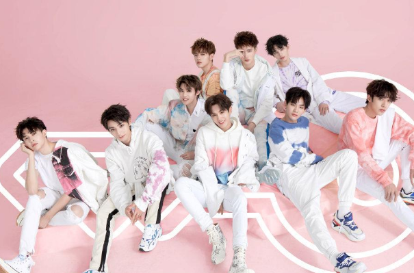 国内团体歌手TOP10：TFBOYS上榜，第十家喻户晓