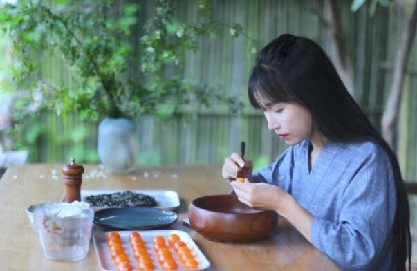 十大美食红人排名 李子柒第一，浪胃仙上榜