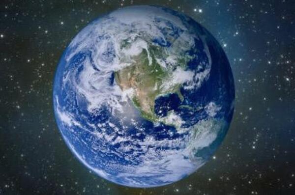 宇宙十大最奇特发现 地球在变重，月亮也在慢慢远离地球