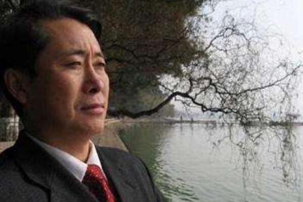陕西当代十大著名作家 贾平凹上榜，第二是《白鹿原》作者
