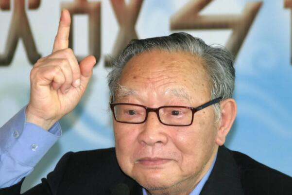 中国近代十大著名作家，女性文学家上榜三位，第一拒绝了诺贝尔奖