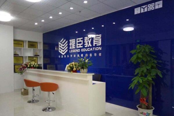 国内管理咨询公司排名前十名，榜首最受认可，第六成立最晚(中化)