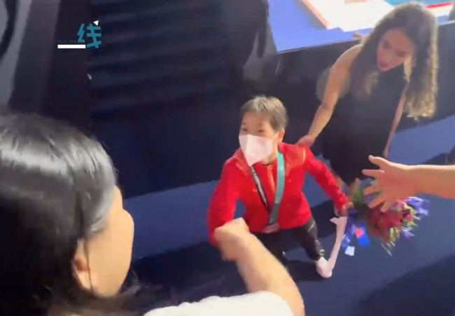搞笑小可爱！15岁全红婵称自己是搞笑女