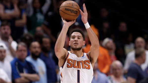 网曝《NBA 2K23》封面角色疑敲定 太阳队德文·布克