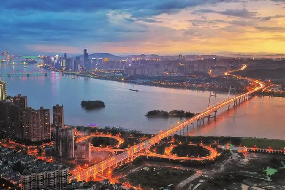 410781开头的身份证是哪里的 430111开头的身份证是哪里的