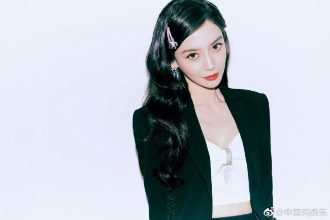 美女组团出新片 杨幂Angelababy唐嫣工作室出图