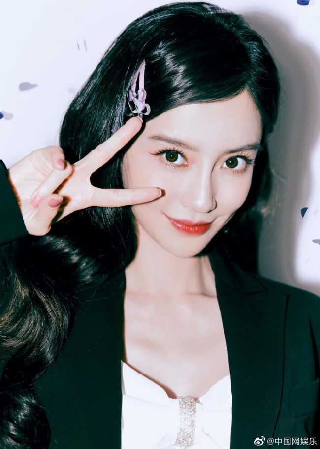 美女组团出新片 杨幂Angelababy唐嫣工作室出图