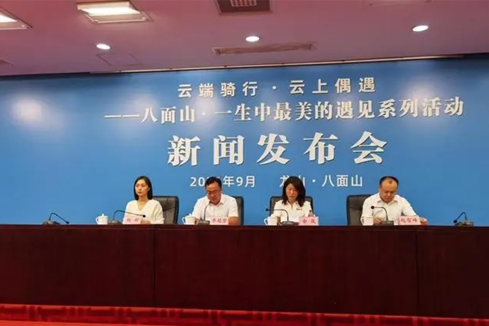 如何联系记者 记者的三大职责
