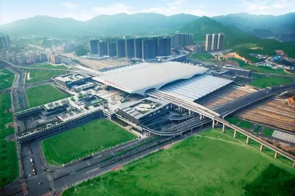 深圳火车站在哪个区 深圳火车站一共有多少个火车站
