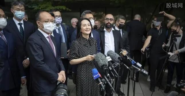 美检方请求驳回对孟晚舟相关指控,特别紧张阶段画上句号