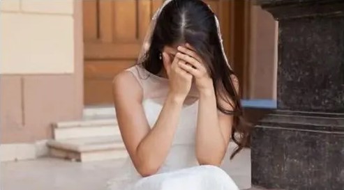 女子花1.3万元找人占卜企图挽回前任