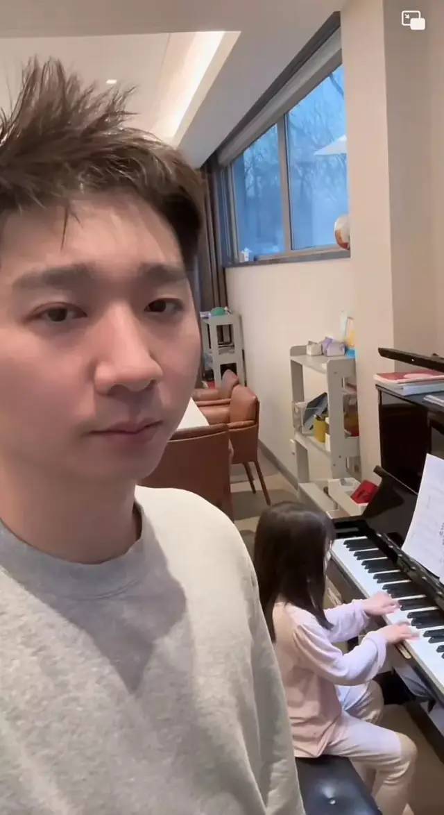 陈佩斯儿子自曝一家六口感染新冠 育有4个孩子