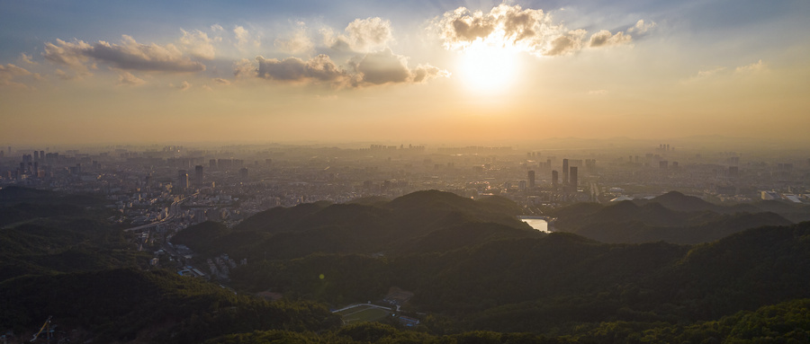 广州必去的旅游4个景点：白云山上榜，它是广州第一高楼